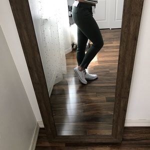 ‼️BRAND NEW‼️ MODERN SLIM FRAYED SKINNY JEANS